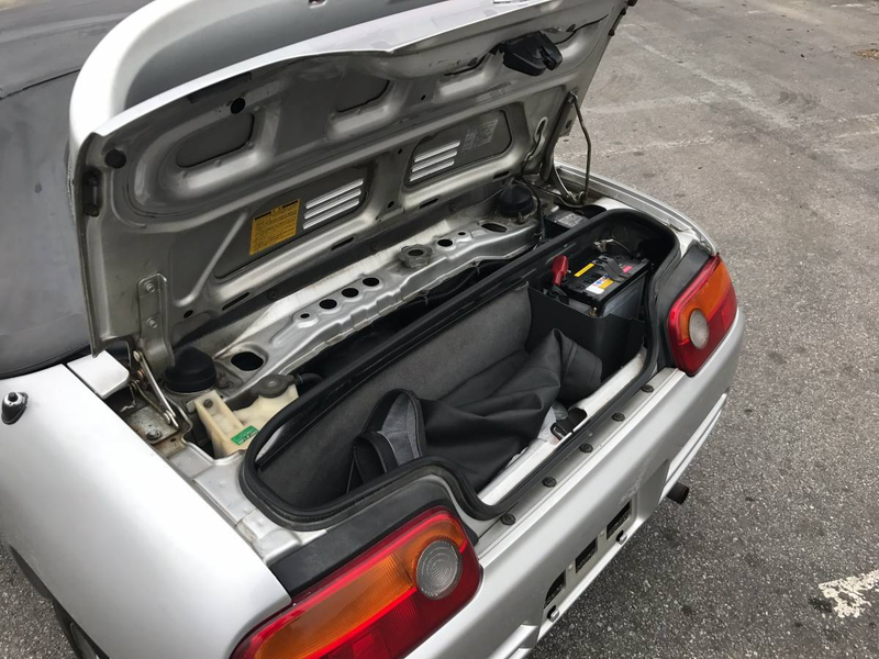 Illustration for article titled For $6,000, Could You Beat This 1991 Honda Beat?